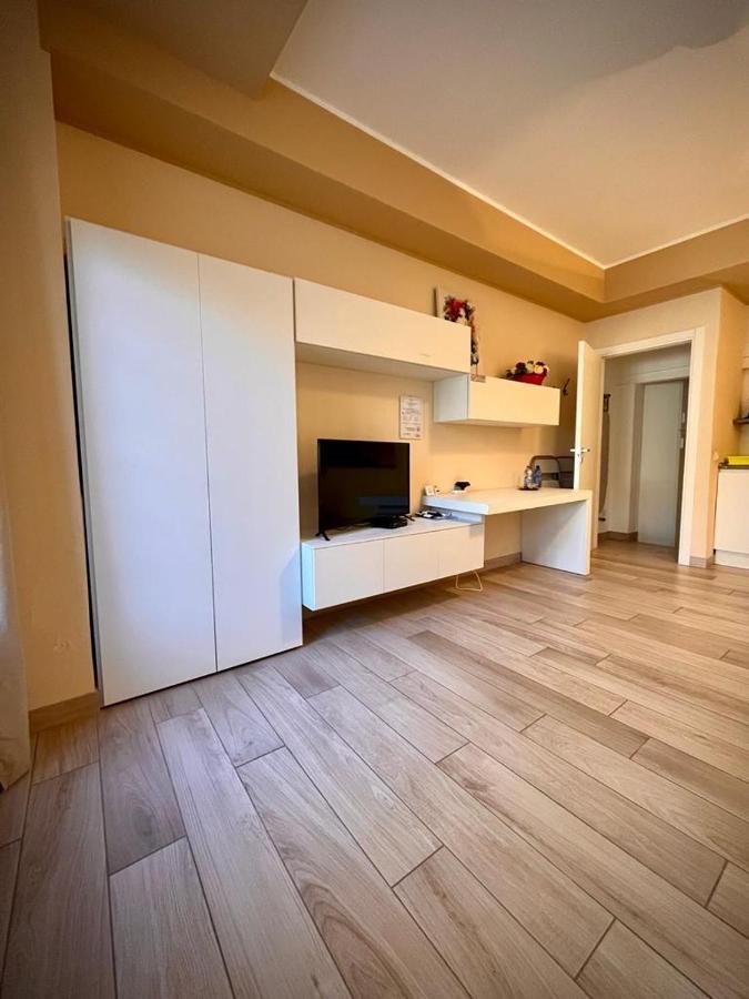 Belsorrisovarese-City Residence- Private Parking -With Reservation- Bagian luar foto